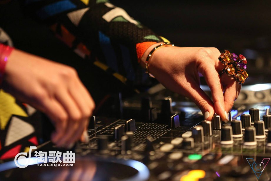 流行歌曲创作歌词的步骤